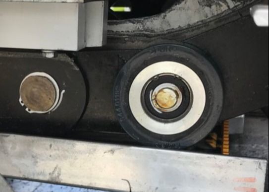 Pitch 135.46 Escalator Step Chain Solid Axles 520 Escalator Chain Oil Lubricate